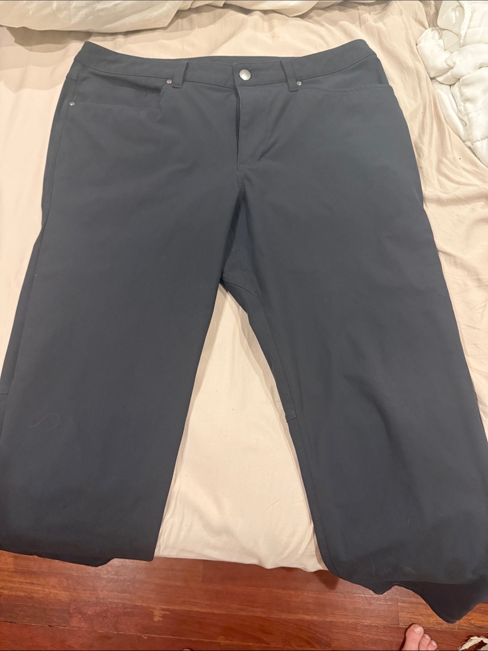 lululemon athletica Men's Dark Charcoal Gray Chinos